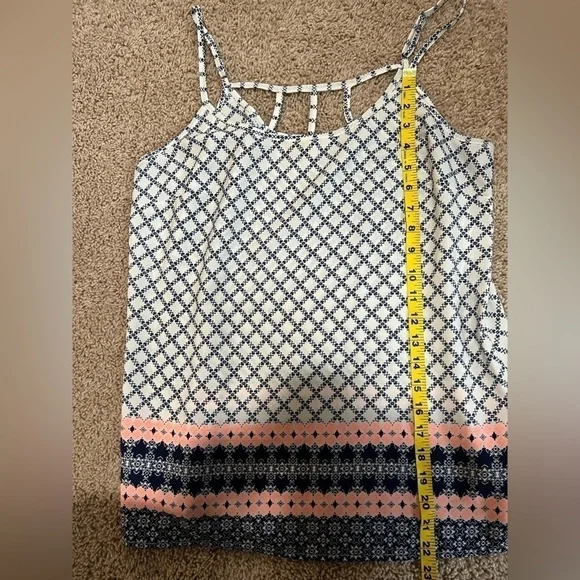 Skies Are Blue Tank Size L - Picture 4 of 7